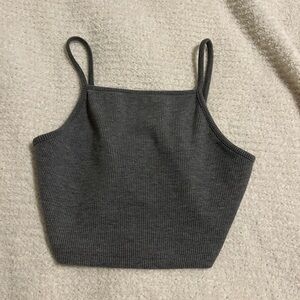 Woman’s gray tank
